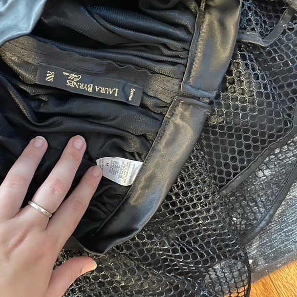 Laura Byrnes California Lilith Skirt black fishnet - Picture 6 of 6